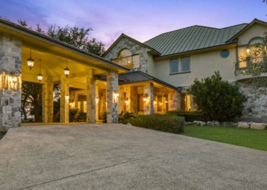 Homes For Sale in New Braunfels Under 1 Million